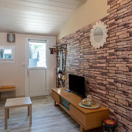 Aux Portes De La Camargue Appartement